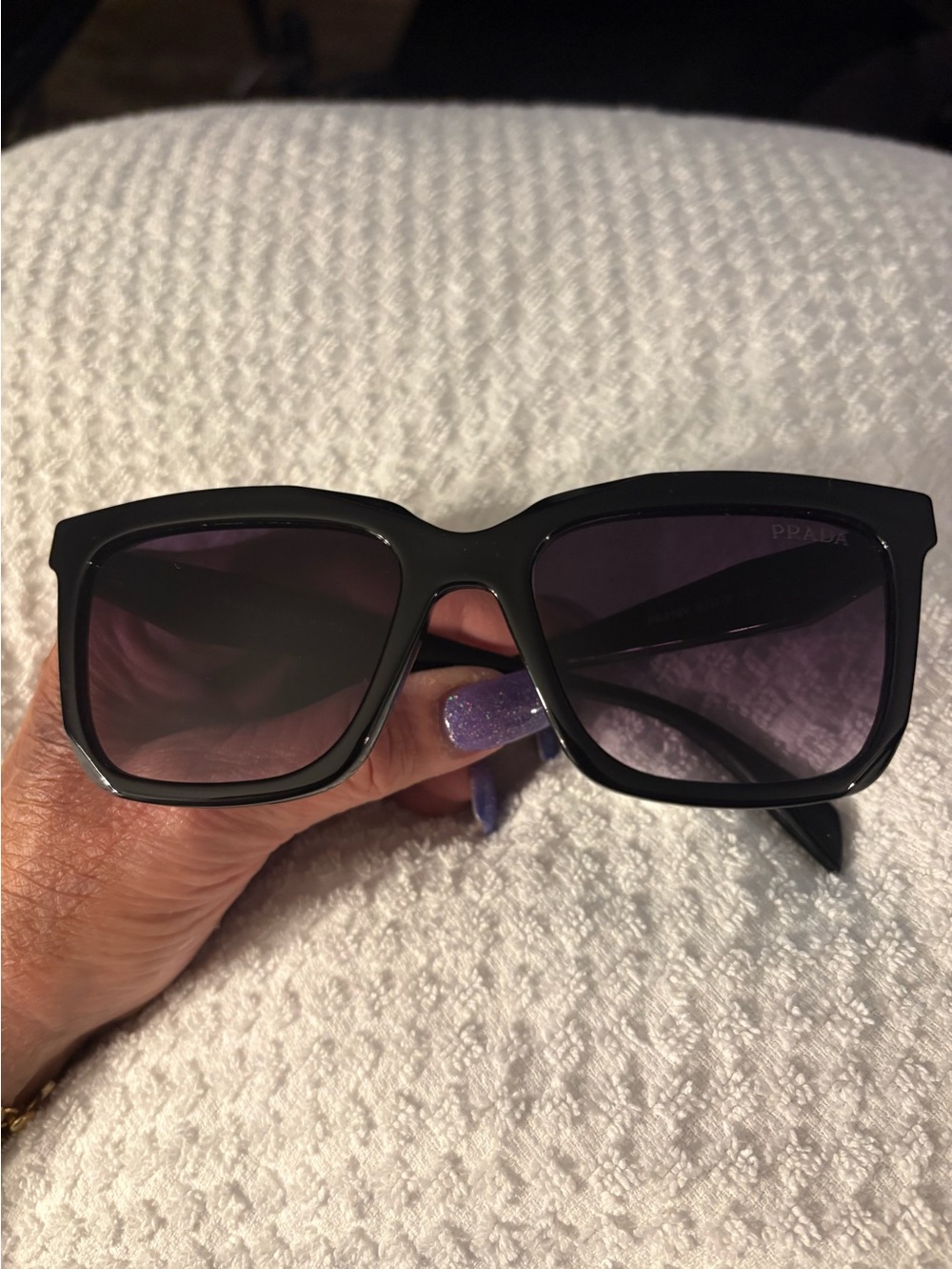 Sun Glasses-monogramed really nice tinted sunglasses no box nwt